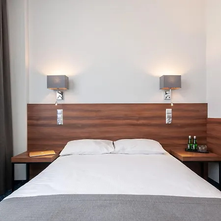 Hotel Oliwski 3*