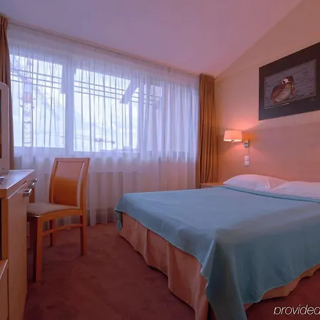 فندق Oliwski 3*